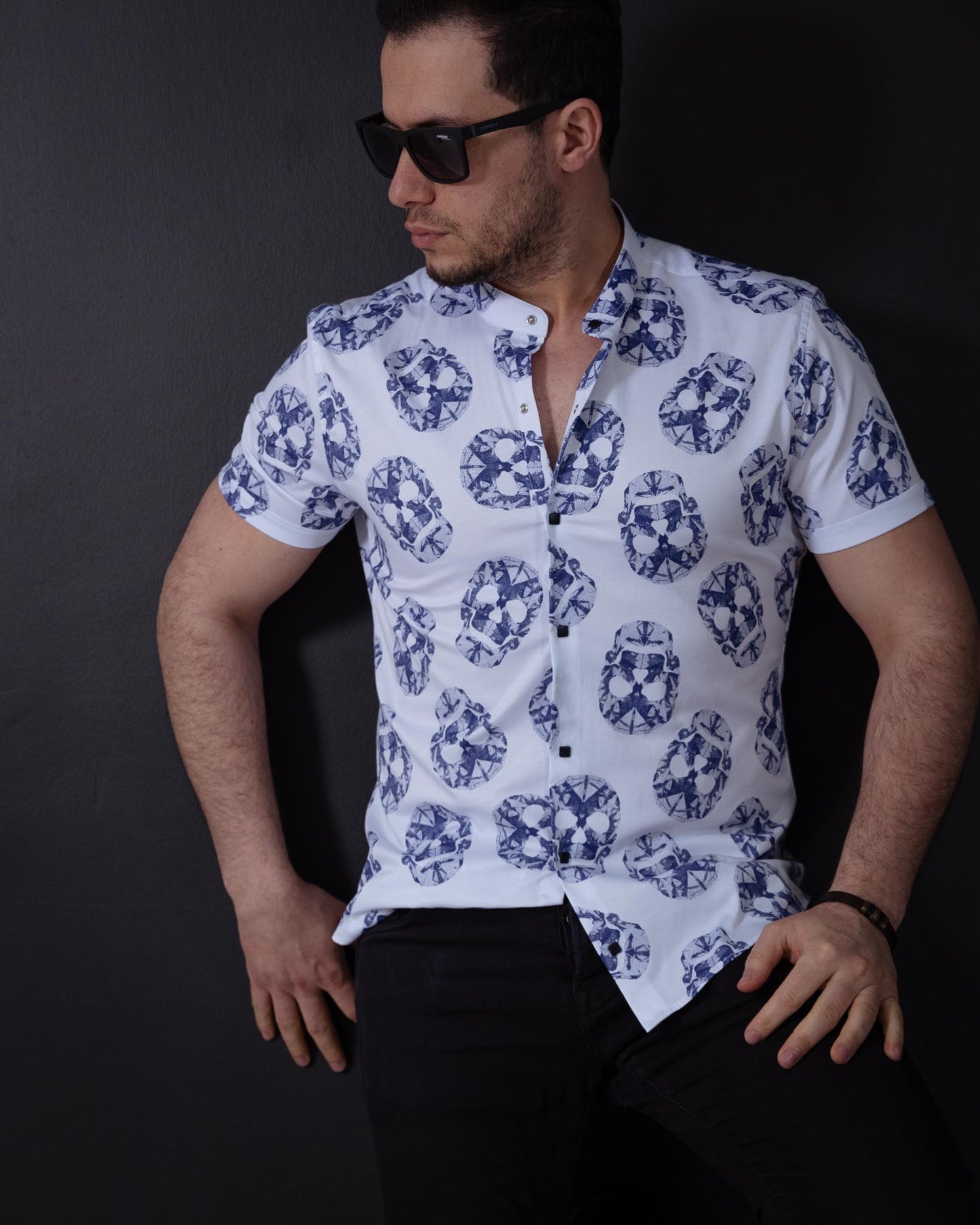 Біла літня рубашка на кнопках з модним принтом S M L XL XXL 01-164-821